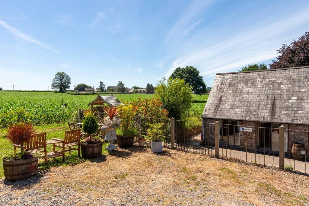 Beech Cottage, Spacious Rural Retreat Usk Dış mekan fotoğraf